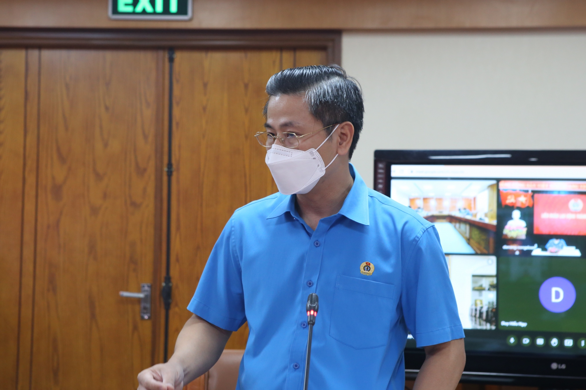 Hỗ trợ gần 4.000 tỷ đồng cho đoàn viên, người lao động và tuyến đầu chống dịch Covid-19 Hỗ trợ gần 4.000 tỷ đồng cho đoàn viên, người lao động và tuyến đầu chống dịch Covid-19