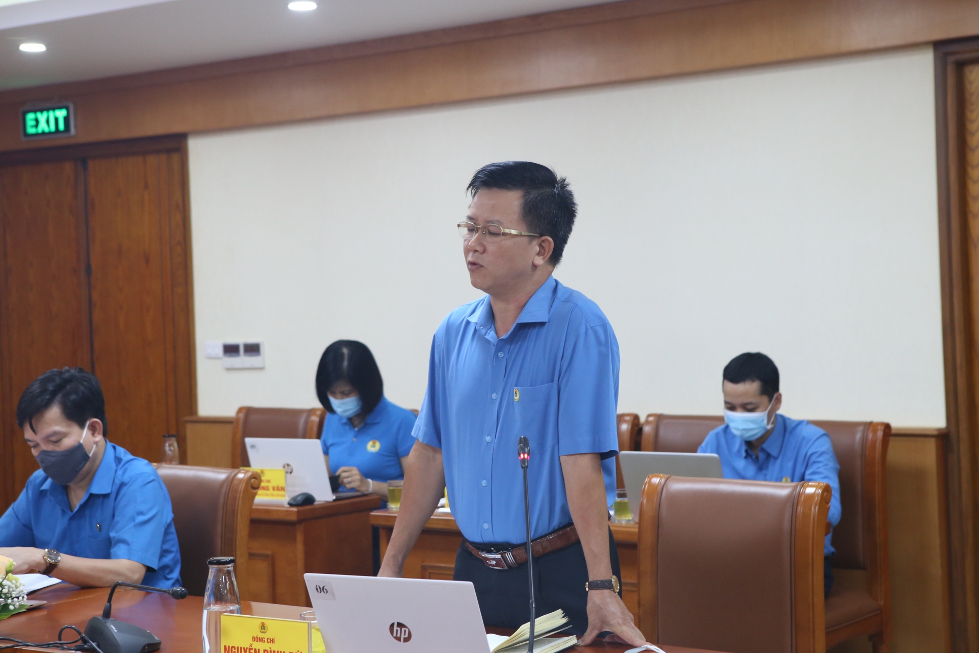 Hỗ trợ gần 4.000 tỷ đồng cho đoàn viên, người lao động và tuyến đầu chống dịch Covid-19 Hỗ trợ gần 4.000 tỷ đồng cho đoàn viên, người lao động và tuyến đầu chống dịch Covid-19