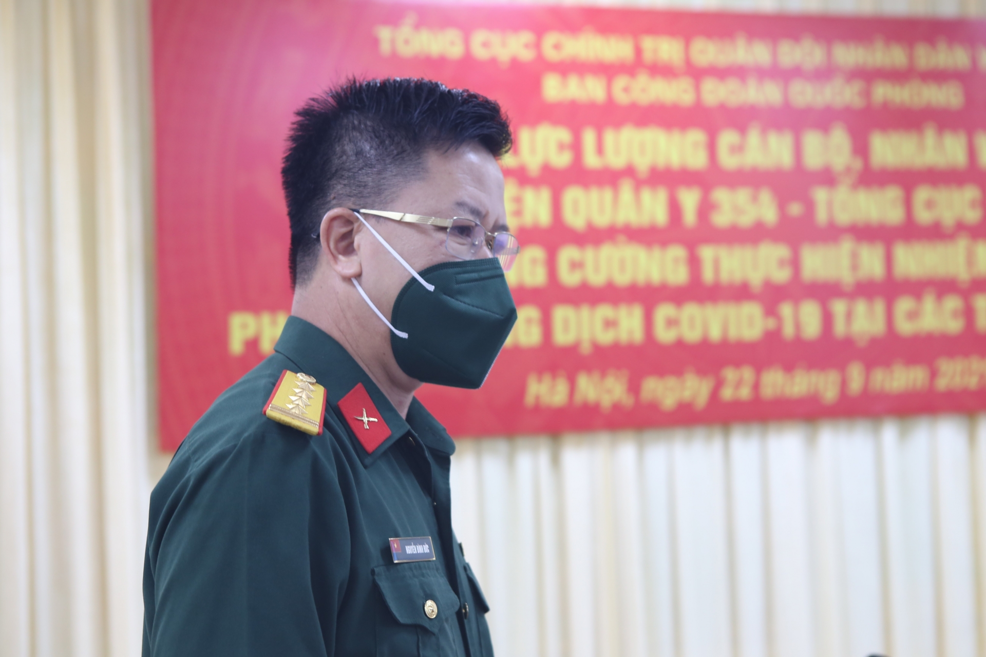 Công đoàn Quốc phòng trao 8,7 tỷ đồng hỗ trợ các lực lượng quân y