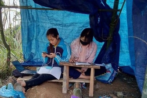 Học online: Nhiều phàn nàn nhưng không thể khác