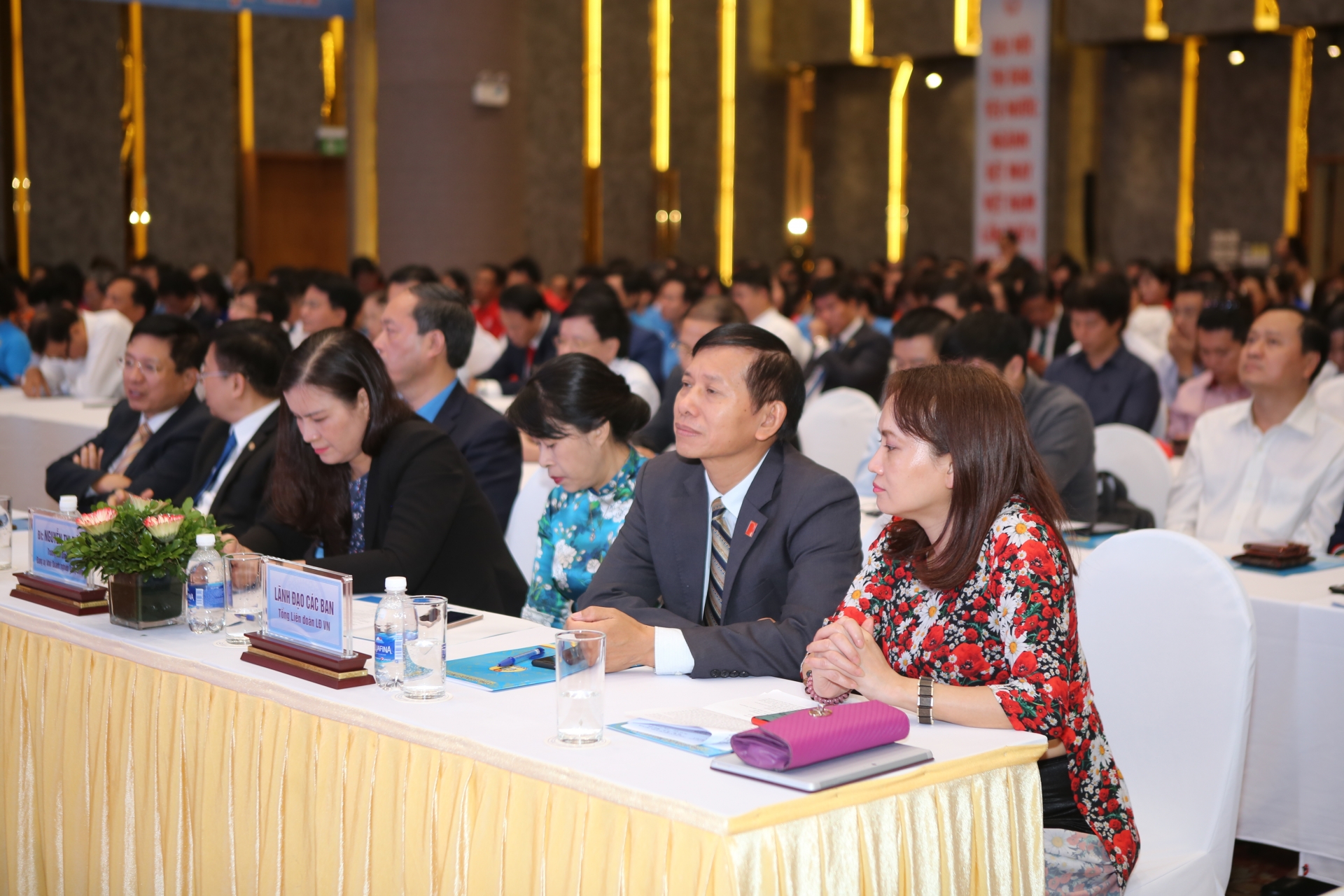 Phong trào thi đua yêu nước gắn với yêu cầu liên tục cải tiến, di lên của ngành Dệt May Phong trào thi đua yêu nước gắn với yêu cầu liên tục cải tiến, di lên của ngành Dệt May