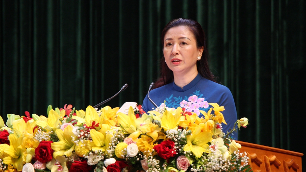 Tạo động lực cho người lao động từ phong trào thi đua chào mừng Đại hội Đảng bộ Tạo động lực cho người lao động từ phong trào thi đua chào mừng Đại hội Đảng bộ