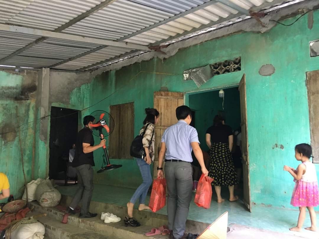 Công đoàn chia sẻ với công nhân khi họ rơi vào tuyệt vọng Công đoàn chia sẻ với công nhân khi họ rơi vào tuyệt vọng