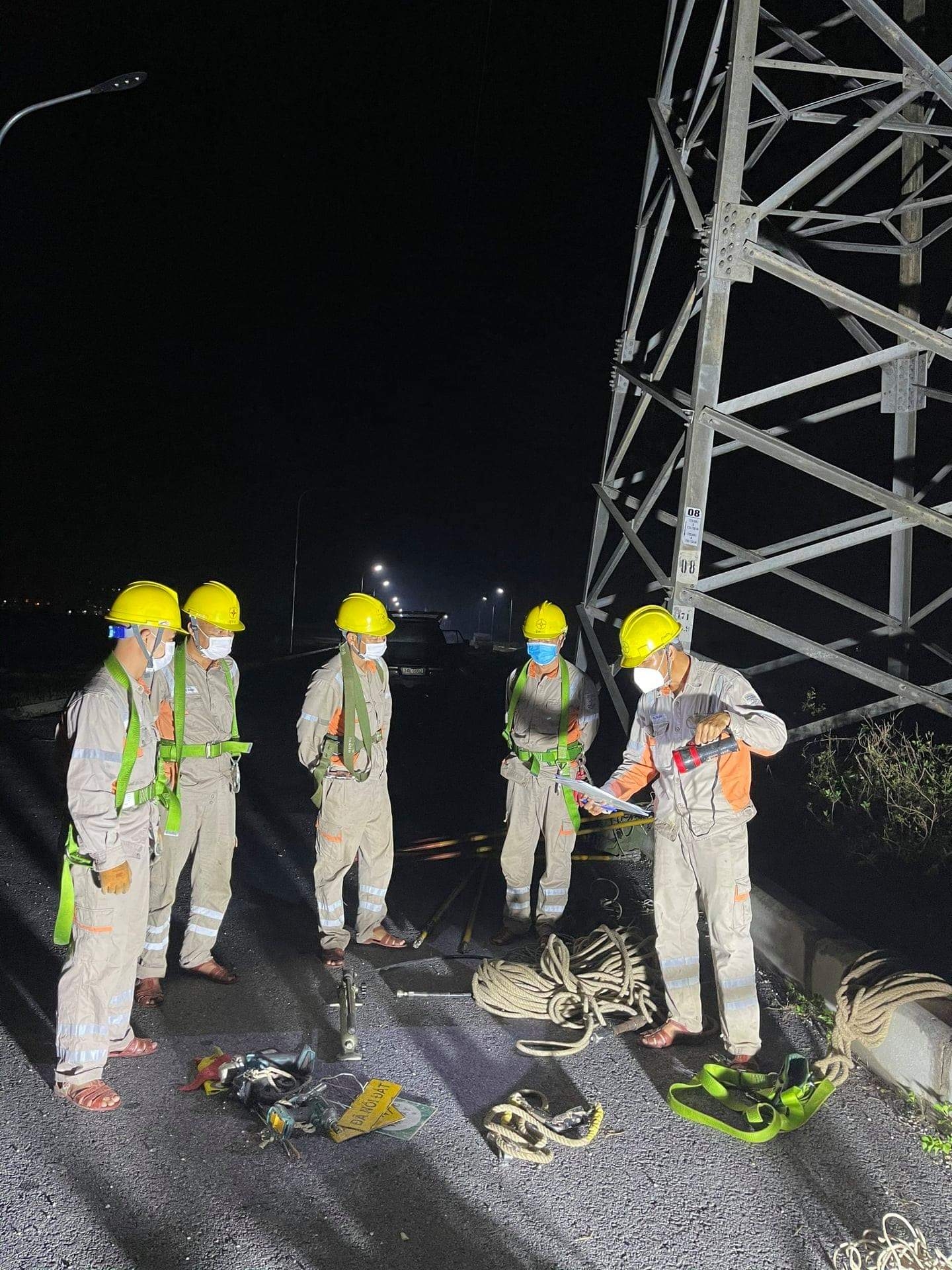 Công nghệ số giúp người lao động làm việc an toàn hơn Công nghệ số giúp người lao động làm việc an toàn hơn