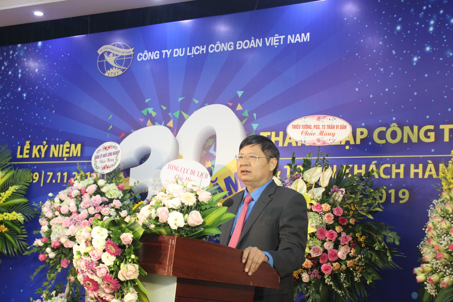 Công ty Du lịch Công đoàn Việt Nam kỷ niệm 30 năm thành lập và tri ân khách hàng cong ty du lich cong doan viet nam ky niem 30 nam thanh lap va tri an khach hang