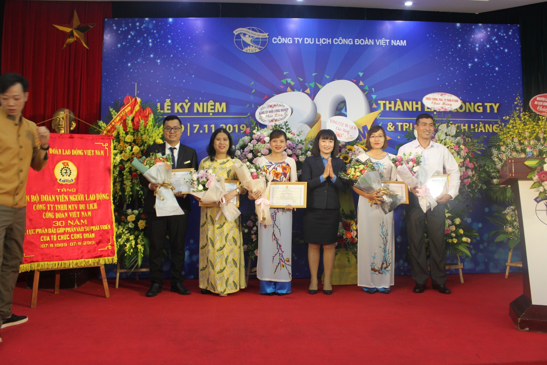 Công ty Du lịch Công đoàn Việt Nam kỷ niệm 30 năm thành lập và tri ân khách hàng cong ty du lich cong doan viet nam ky niem 30 nam thanh lap va tri an khach hang