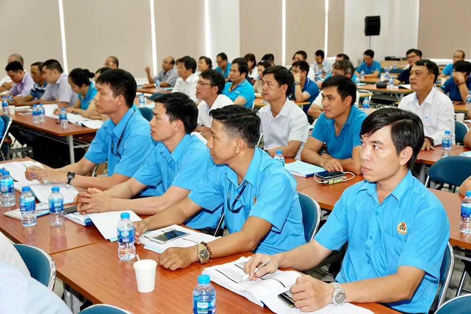 Hơn 400 triệu đồng hỗ trợ đoàn viên, người lao động khó khăn hon 400 trieu dong ho tro doan vien nguoi lao dong kho khan