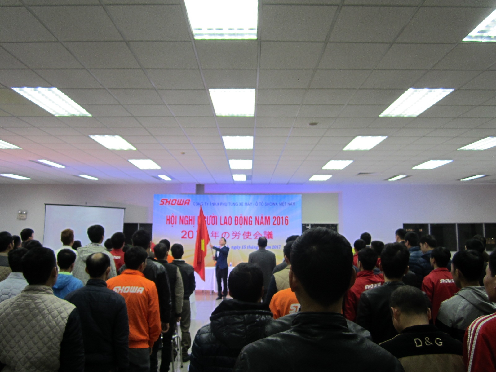 Đối thoại tốt, giải quyết nhiều nguyện vọng của người lao động doi thoai tot giai quyet nhieu nguyen vong cua nguoi lao dong