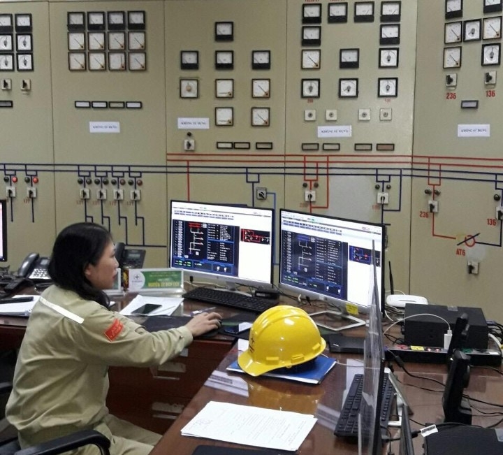 guong sang nganh dien phai yeu lam nghe phai manh