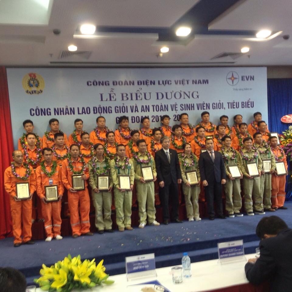 guong sang nganh dien phai yeu lam nghe phai manh