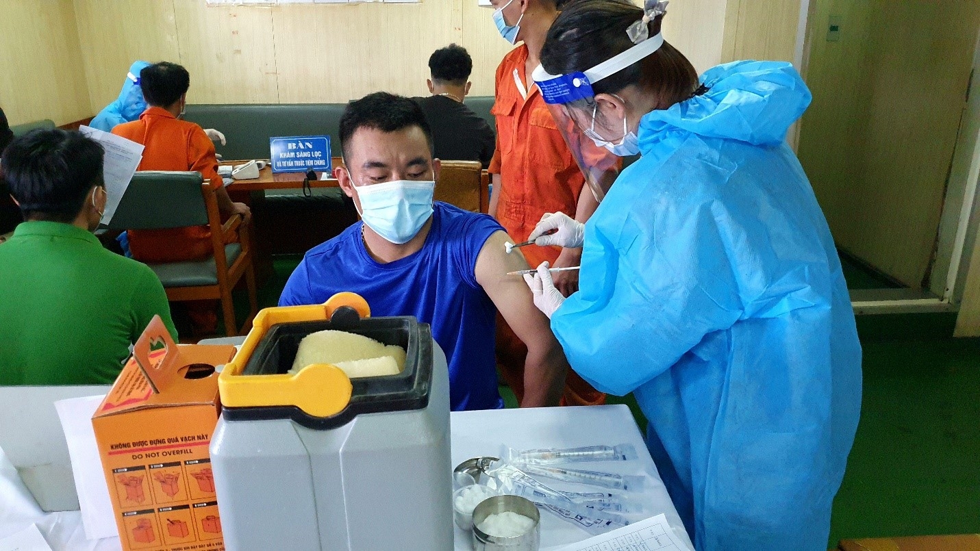 Hình ảnh đời sống, việc làm thuyền viên trong đại dịch Covid-19