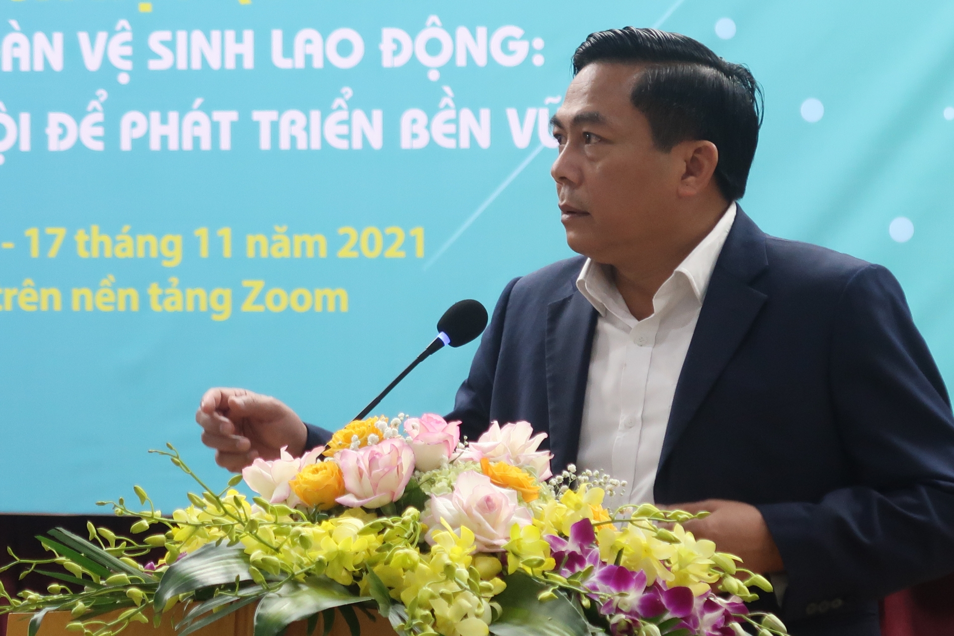 Hội thảo "Khoa học ATVSLĐ: Thách thức và cơ hội để phát triển bền vững" Hội thảo "Khoa học ATVSLĐ: Thách thức và cơ hội để phát triển bền vững"