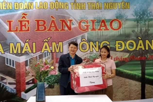 Chung tay xây dựng nhà ở 