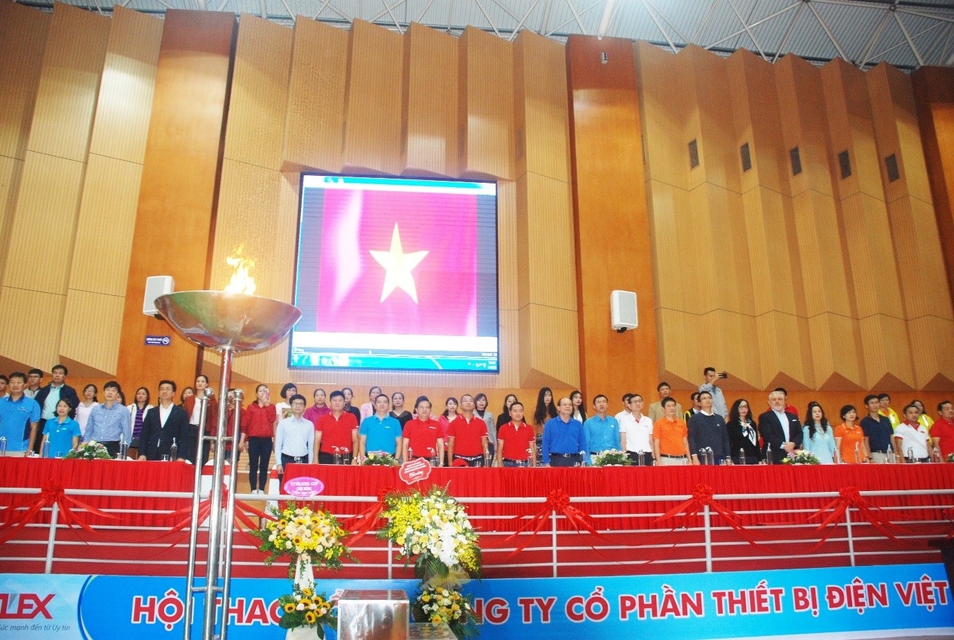 cai kho cua cong doan khi nha nuoc thoai 100 von tai doanh nghiep