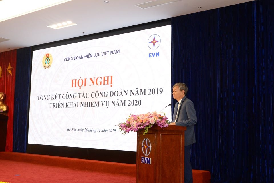 Năm 2019, Công đoàn Điện lực Việt Nam được đề nghị Cờ thi đua xuất sắc Tổng Liên đoàn nam 2019 cong doan dien luc viet nam duoc de nghi co thi dua xuat sac tong lien doan