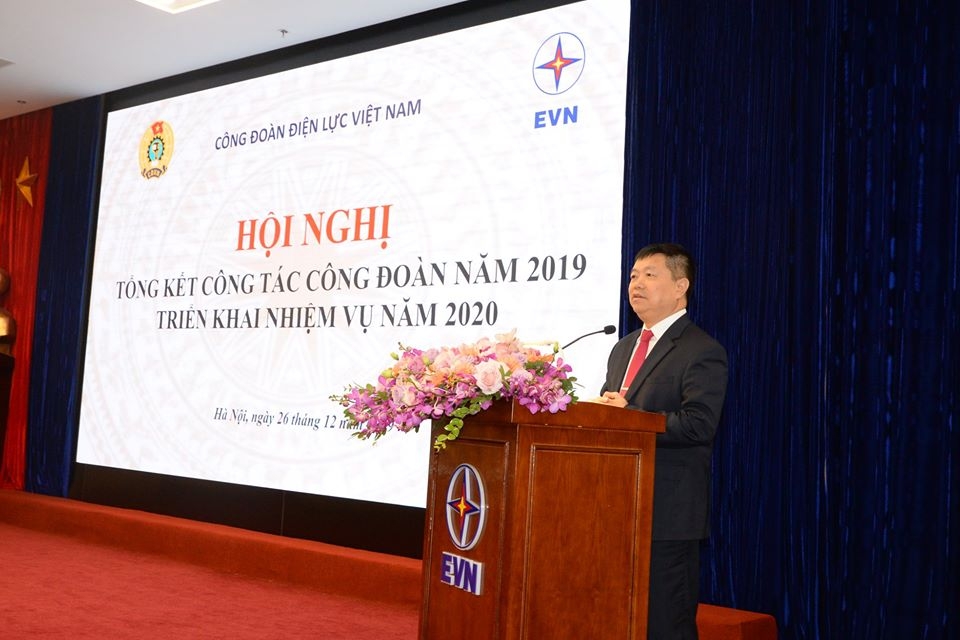 Năm 2019, Công đoàn Điện lực Việt Nam được đề nghị Cờ thi đua xuất sắc Tổng Liên đoàn nam 2019 cong doan dien luc viet nam duoc de nghi co thi dua xuat sac tong lien doan