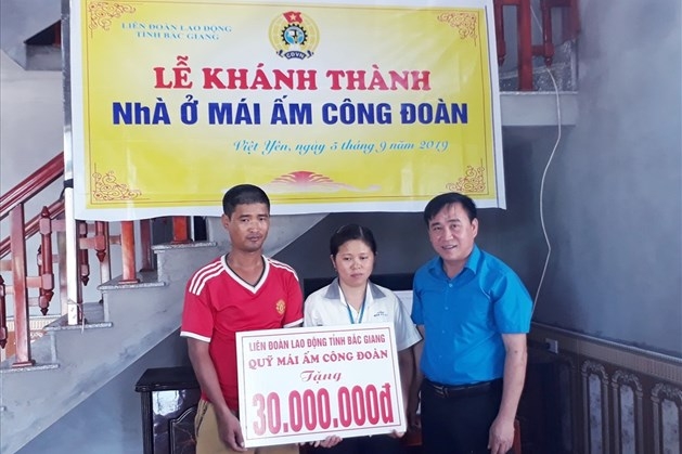 ra gieng nha moi va niem vui khi duoc cong doan se chia