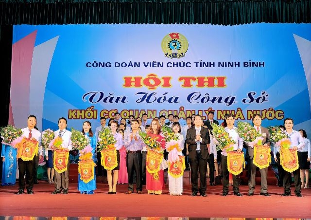 Xây dựng người cán bộ, công chức “Trung thành, trách nhiệm, liêm chính, sáng tạo”