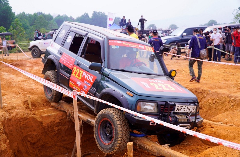 PVOIL VOC 2021: Cầu gỗ đường 9 - 