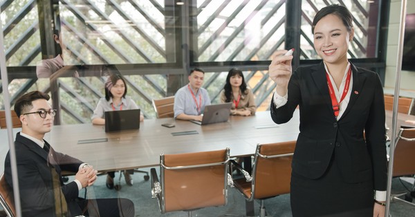 Hút thêm hàng trăm nghìn khách hàng nhờ chuyển đổi số, Techcombank báo lãi 5.600 tỷ đồng quý 1/2023