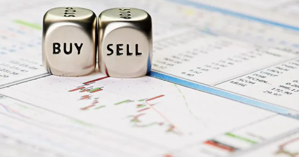 undefined Tổ chức ngoại kín tiếng mua 25% cổ phần STG, Dragon Capital bán ra 2,3 triệu cổ phiếu VPB