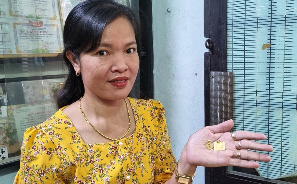 Thưởng Tết chẳng đáng phải vui buồn! Thưởng Tết chẳng đáng phải vui, buồn!