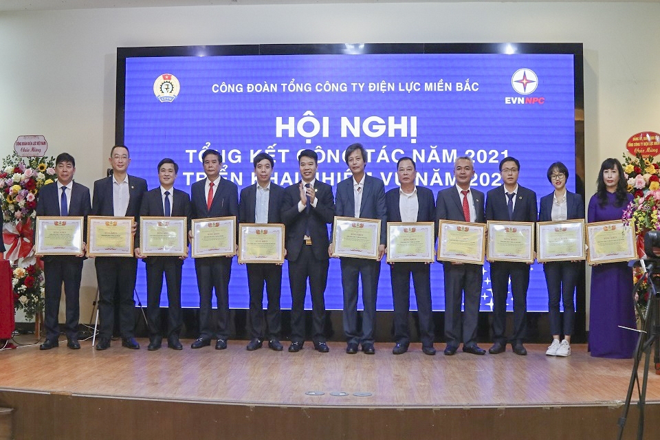 Công đoàn Điện lực miền Bắc đẩy mạnh nhiệm vụ chuyển đổi số trong năm 2022 Công đoàn Điện lực miền Bắc đẩy mạnh nhiệm vụ chuyển đổi số trong năm 2022