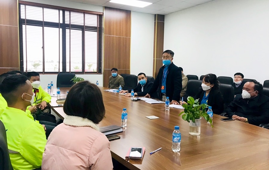 Công đoàn Nghệ An đón công nhân Công ty Viet Glory đi làm trở lại Công đoàn Nghệ An đón công nhân Công ty Viet Glory đi làm trở lại