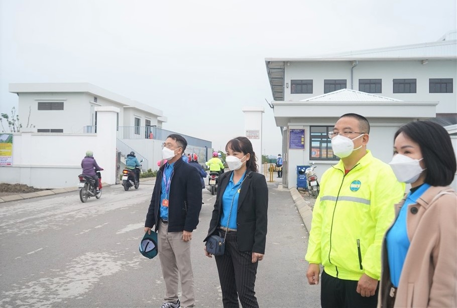Công đoàn Nghệ An đón công nhân Công ty Viet Glory đi làm trở lại Công đoàn Nghệ An đón công nhân Công ty Viet Glory đi làm trở lại