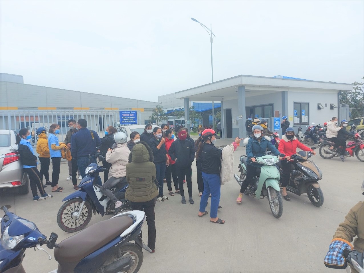 Công ty TNHH Haivina Hồng Lĩnh trả lời kiến nghị của người lao động Công ty TNHH Haivina Hồng Lĩnh trả lời kiến nghị của người lao động