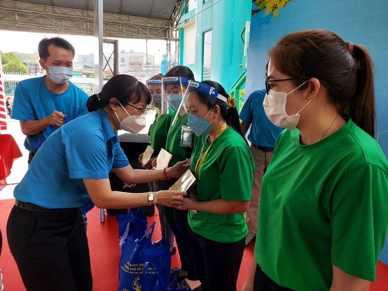 LĐLĐ TP. HCM: Đề nghị tăng cường phòng ngừa, giải quyết đình công, ngừng việc tập thể Công đoàn TP. HCM tăng cường phòng ngừa, giải quyết đình công, ngừng việc tập thể