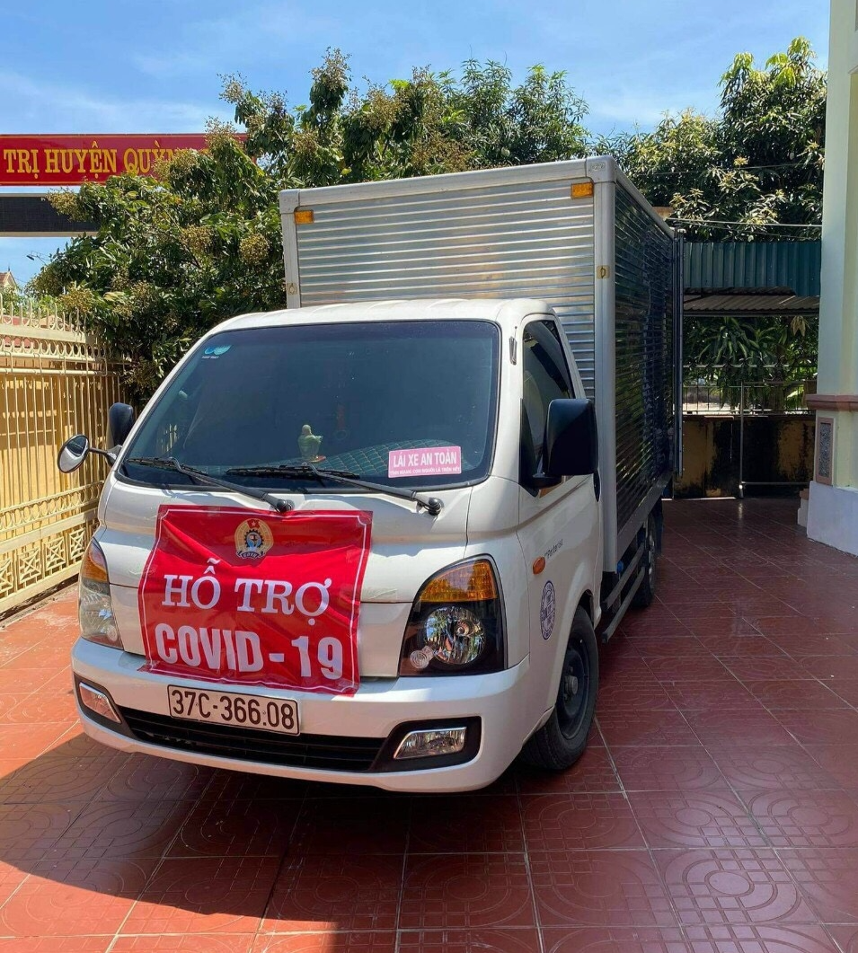 LĐLĐ Nghệ An hỗ trợ thực phẩm cho công nhân lao động Bắc Ninh, Bắc Giang LĐLĐ Nghệ An hỗ trợ thực phẩm cho công nhân lao động Bắc Ninh, Bắc Giang