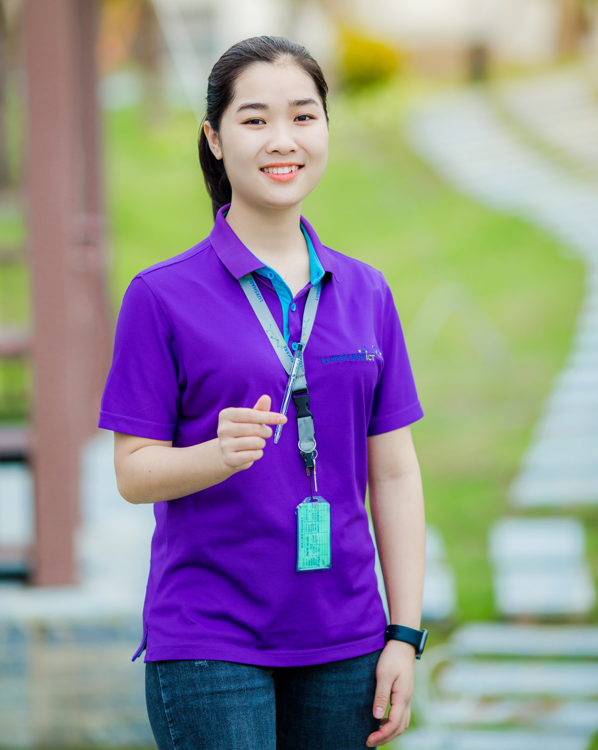 Đồng phục tươi trẻ của hơn 5.000 người lao động Công ty Luxshare – ICT  Nghệ An 1