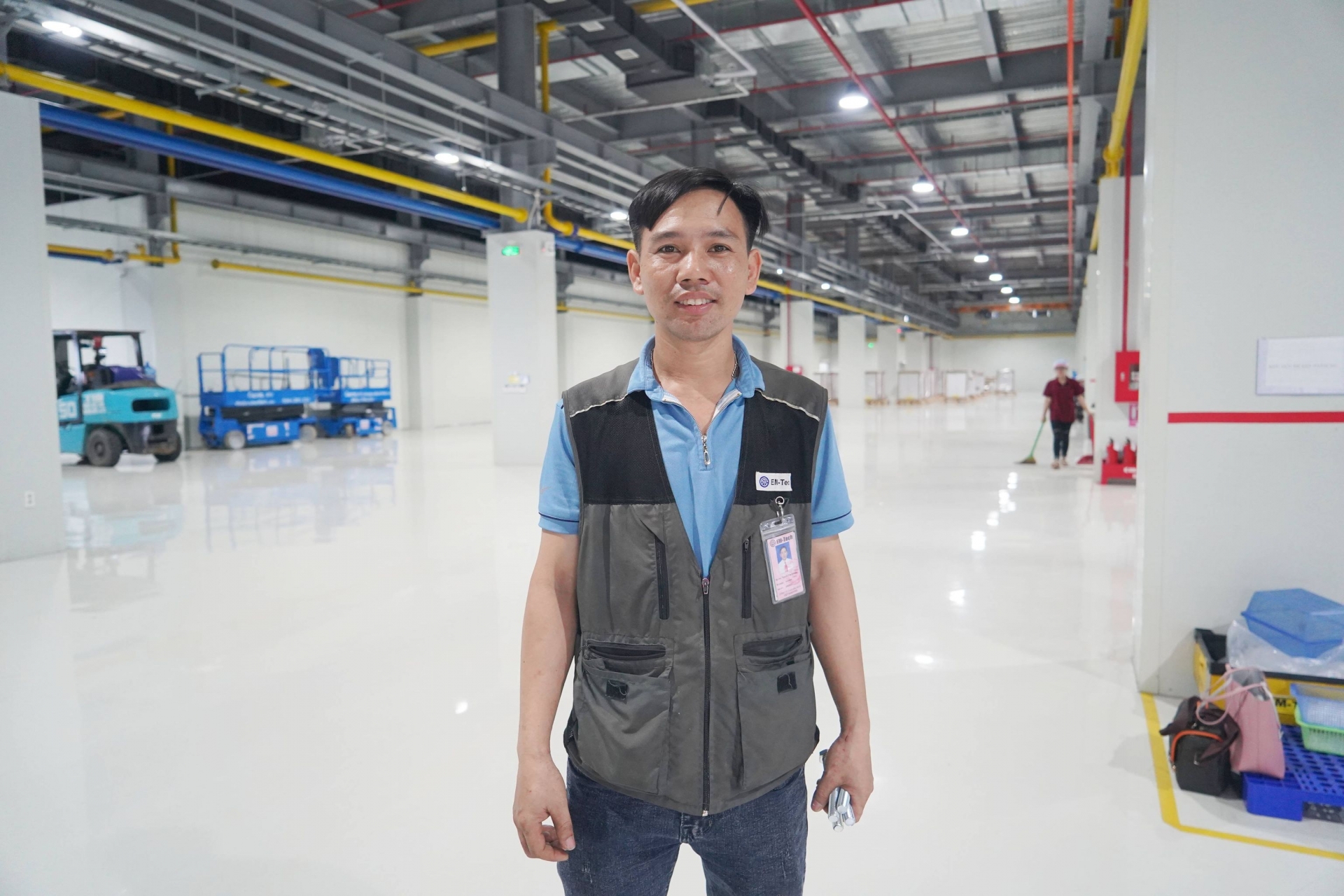 Đồng phục Công ty TNHH EM-tech Nghệ An: Chất bền, mặc thoáng