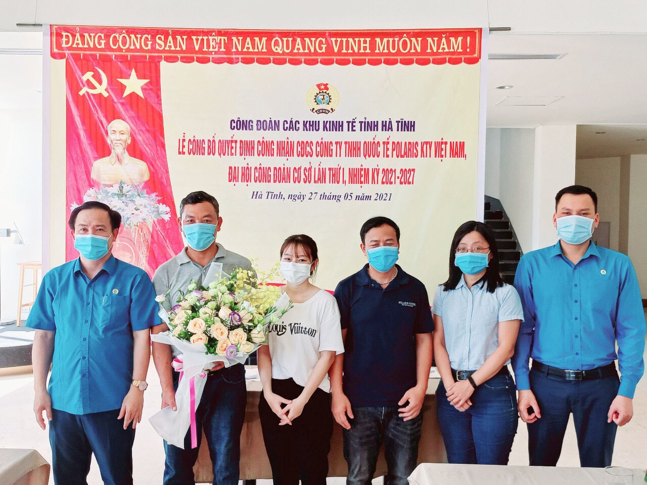 Công đoàn Hà Tĩnh kết nạp 3.386 đoàn viên trong Tháng Công nhân Công đoàn Hà Tĩnh kết nạp 3.386 đoàn viên trong Tháng Công nhân