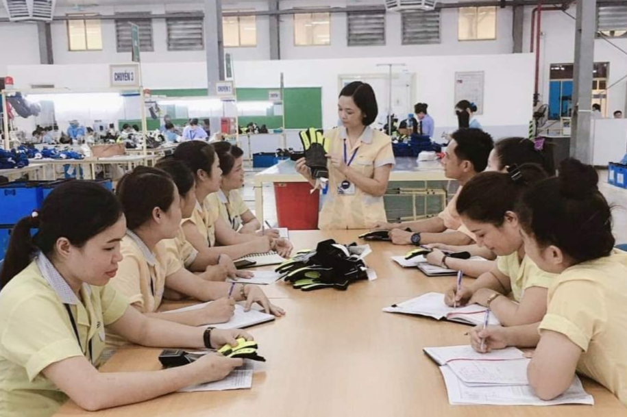 Đồng phục đa sắc màu tự chọn của Công ty CP Havian Kim Liên