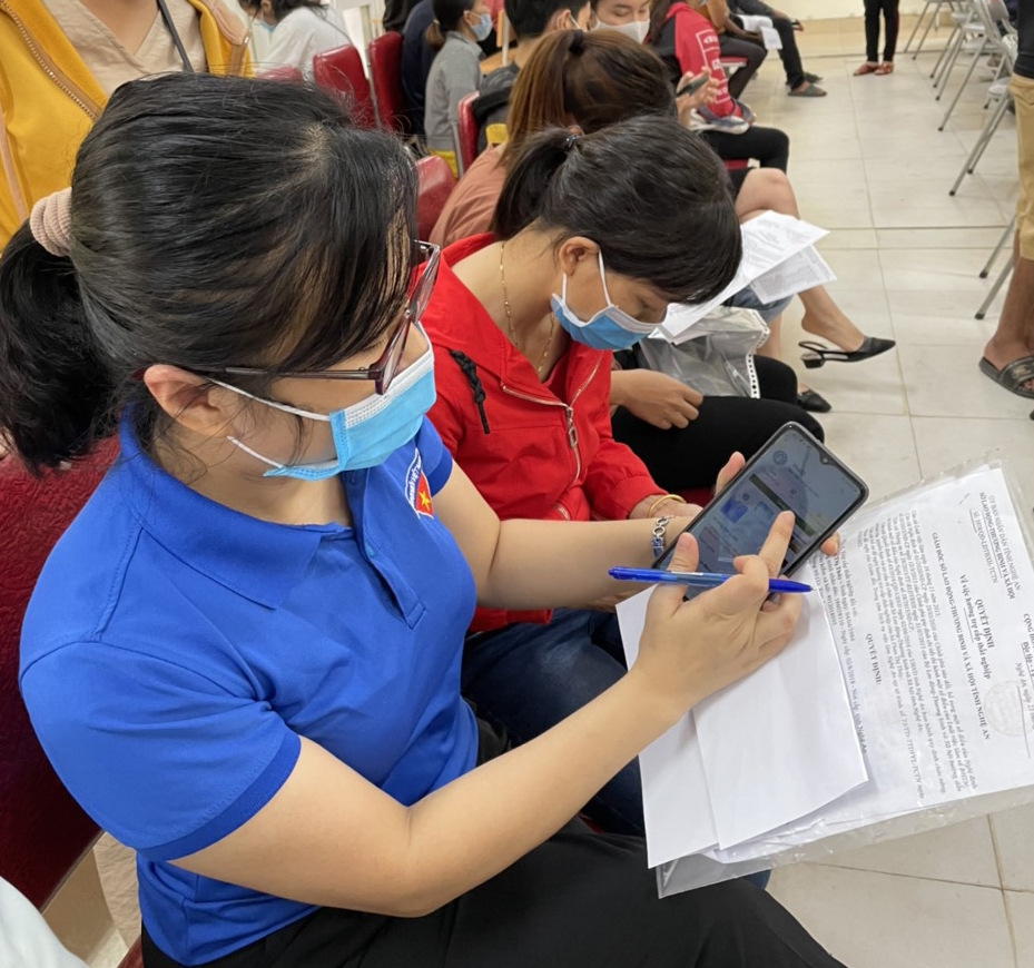 BHXH Nghệ An đẩy mạnh cài đặt VssID – BHXH số cho người dân