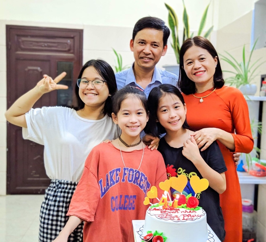 Gương nữ cán bộ công đoàn tiêu biểu Vượt lên hoàn cảnh để làm tròn nhiệm vụ