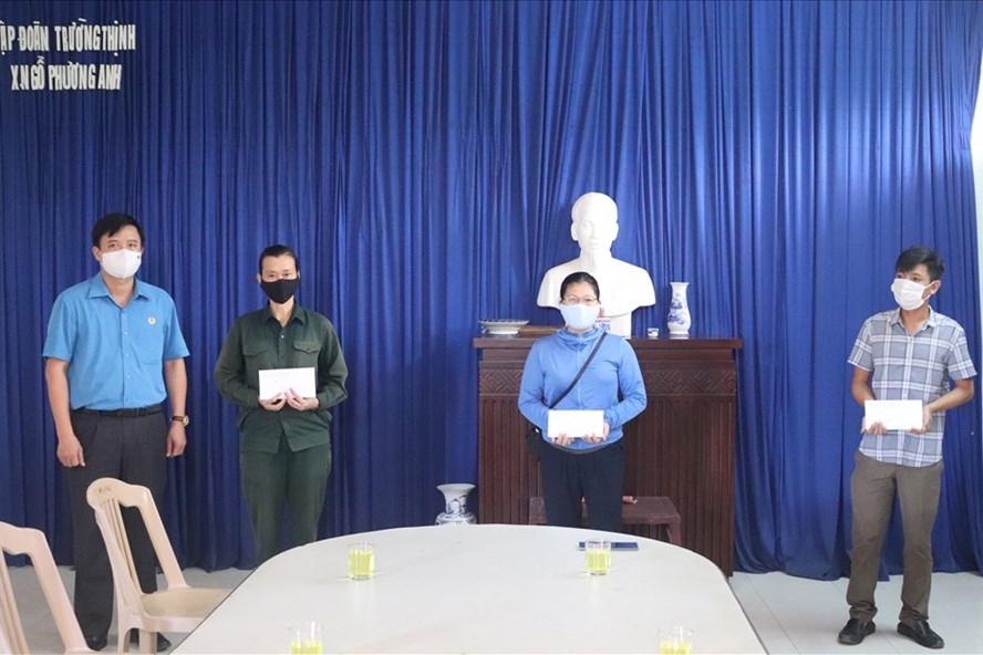 LĐLĐ tỉnh Quảng Bình thăm và hỗ trợ 80 triệu đồng cho các điểm cách ly tập trung LĐLĐ tỉnh Quảng Bình thăm và hỗ trợ 80 triệu đồng cho các điểm cách ly tập trung