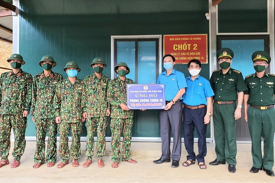 LĐLĐ tỉnh Quảng Bình thăm và hỗ trợ 80 triệu đồng cho các điểm cách ly tập trung LĐLĐ tỉnh Quảng Bình thăm và hỗ trợ 80 triệu đồng cho các điểm cách ly tập trung