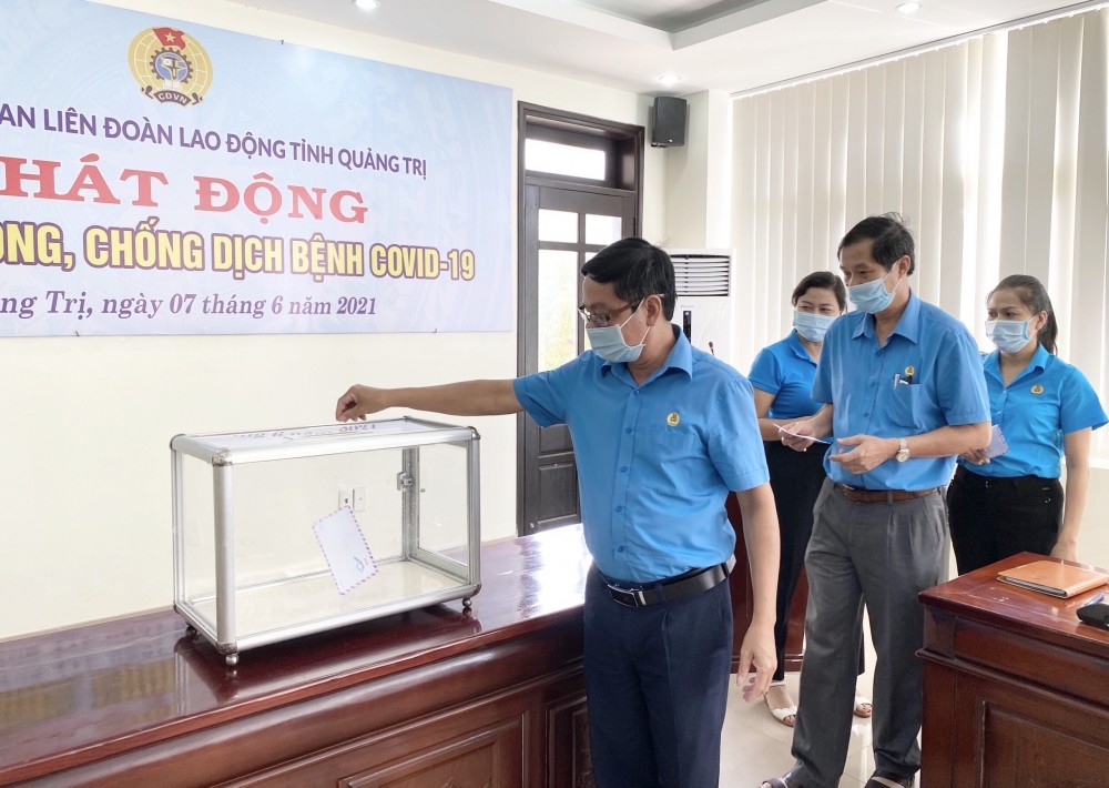 Nhân lên nghĩa tình công đoàn trong công tác phòng chống dịch Nhân lên nghĩa tình công đoàn trong công tác phòng chống dịch