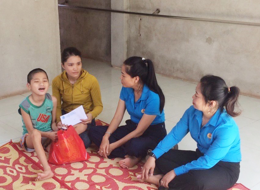 Nhân lên nghĩa tình công đoàn trong công tác phòng chống dịch Nhân lên nghĩa tình công đoàn trong công tác phòng chống dịch