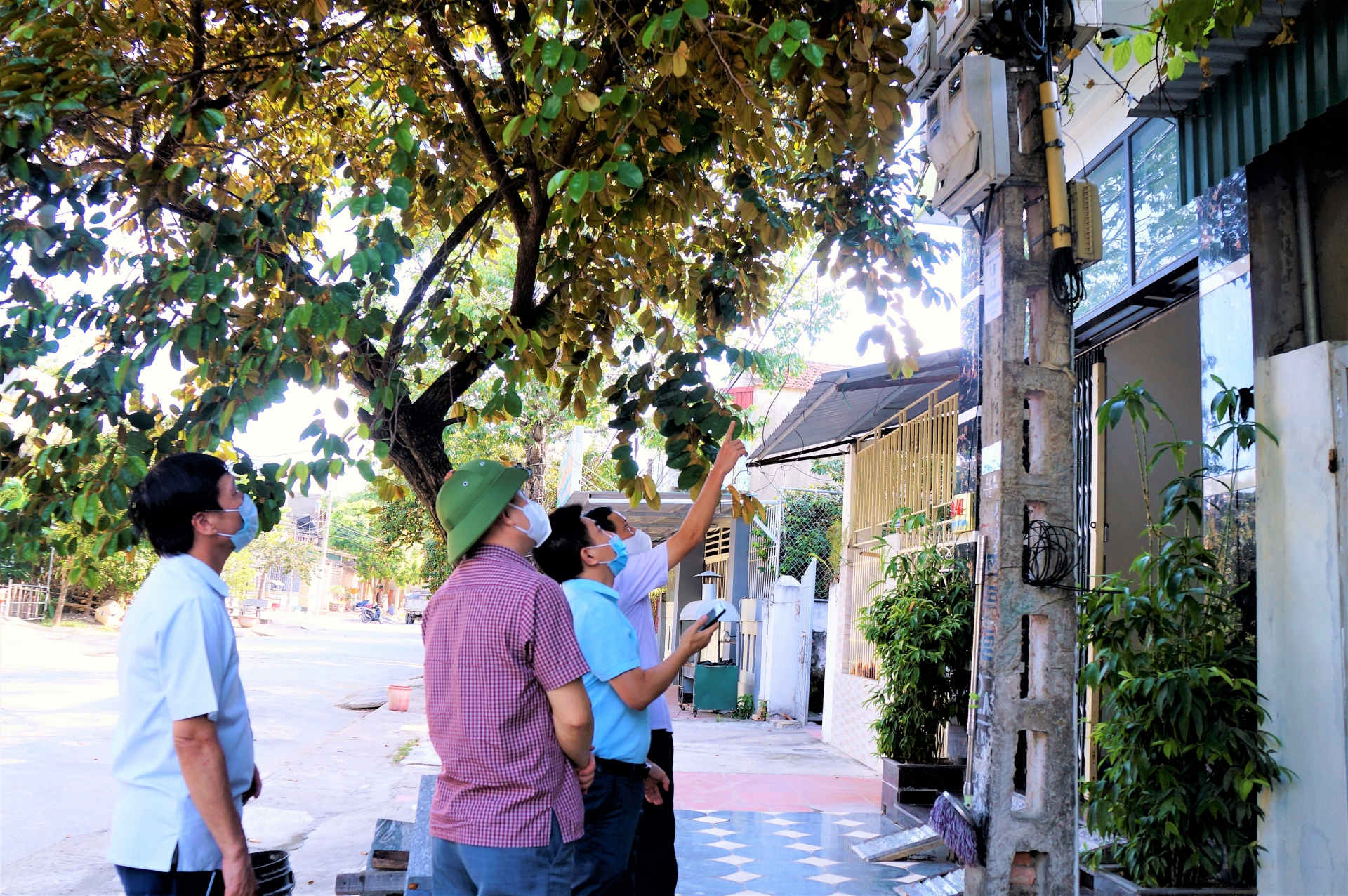 Chuẩn hóa thông tin khách hàng từ chương trình quản lý ra hiện trường lưới điện Chuẩn hóa thông tin khách hàng từ chương trình quản lý ra hiện trường lưới điện