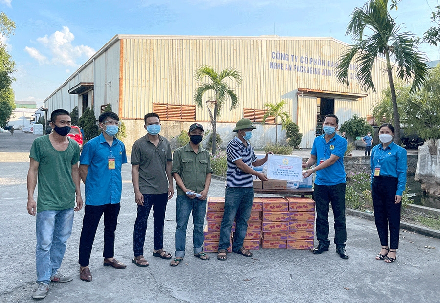 LĐLĐ TP. Vinh: Mỗi đoàn viên là một lá chắn yêu thương