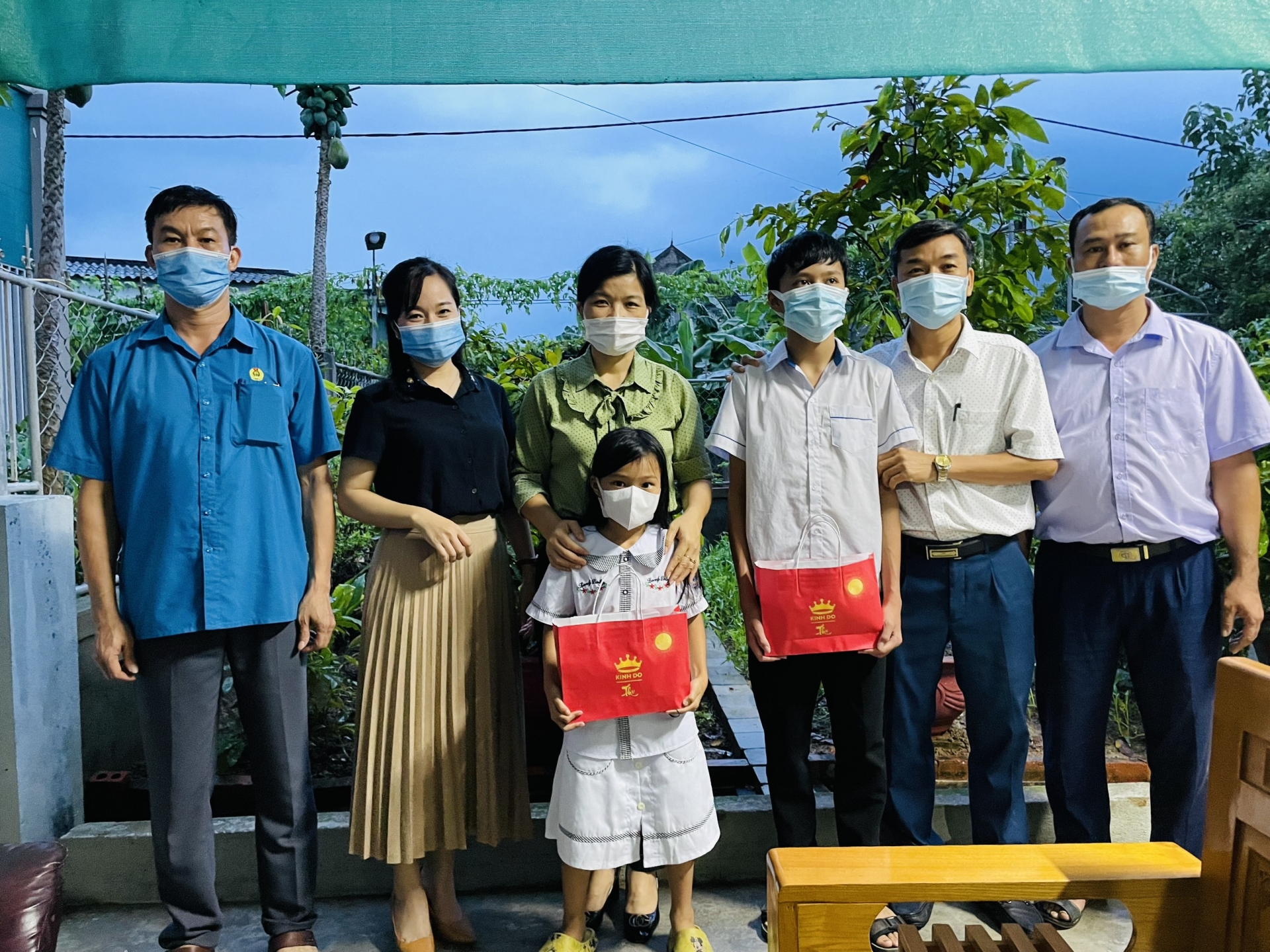 Công đoàn Hà Tĩnh đưa Tết Trung thu đến với con đoàn viên, người lao động Công đoàn Hà Tĩnh đưa Tết Trung thu đến với con đoàn viên, người lao động