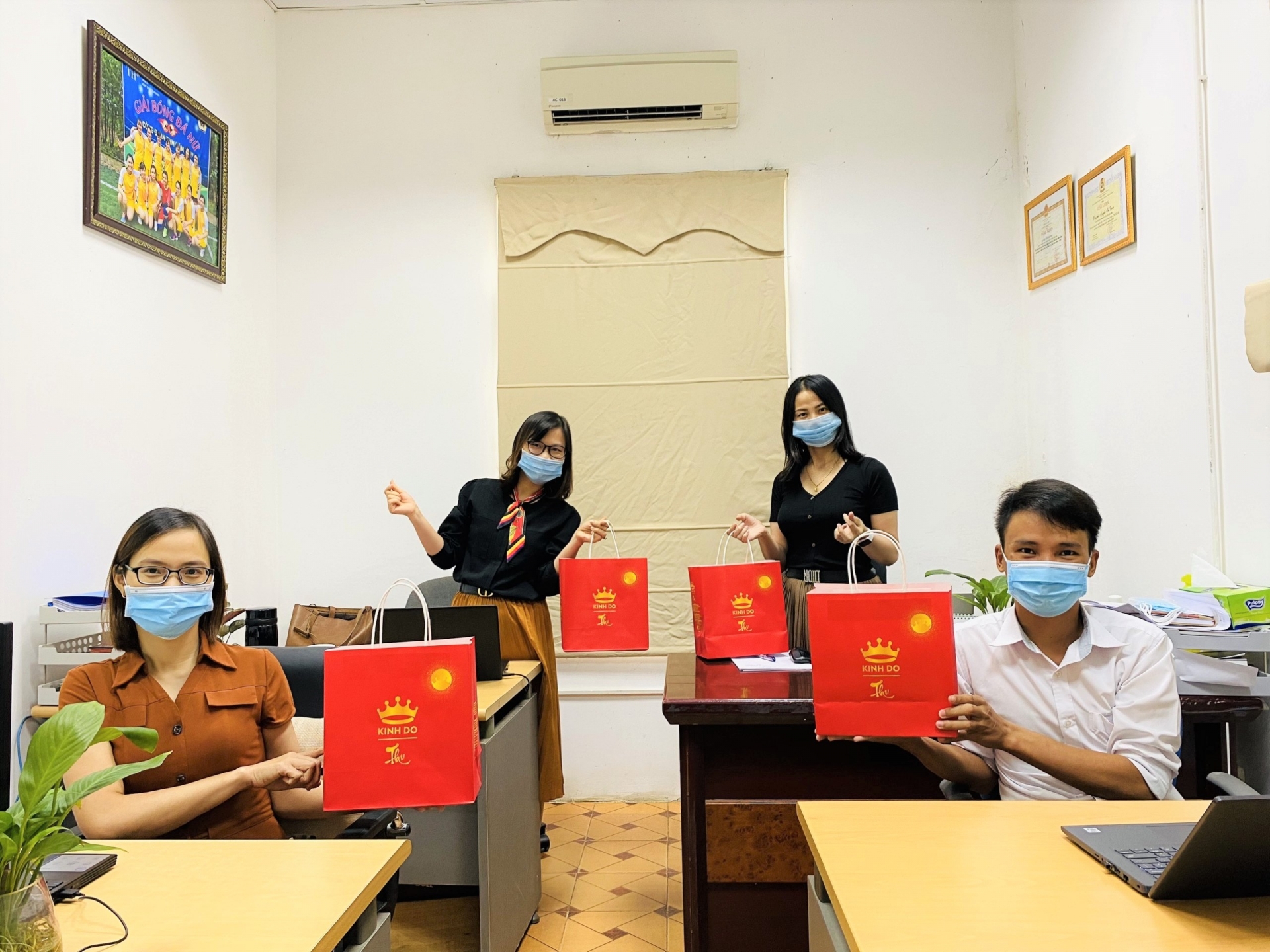 Công đoàn Công ty CP Sữa TH góp sức quan trọng xây dựng mái ấm bình yên cho đoàn viên Công đoàn Công ty CP Sữa TH góp sức quan trọng xây dựng mái ấm bình yên cho đoàn viên