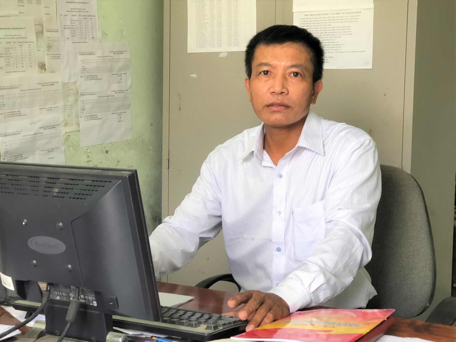 Chủ tịch Công đoàn tận tụy với người lao động Chủ tịch Công đoàn tận tụy với người lao động