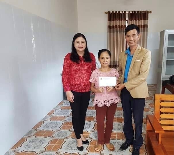 Cô giáo Phan Thị Thanh Tâm – một con người đầy nghị lực, ý chí vượt lên số phận Một giáo viên đầy nghị lực, vượt lên số phận