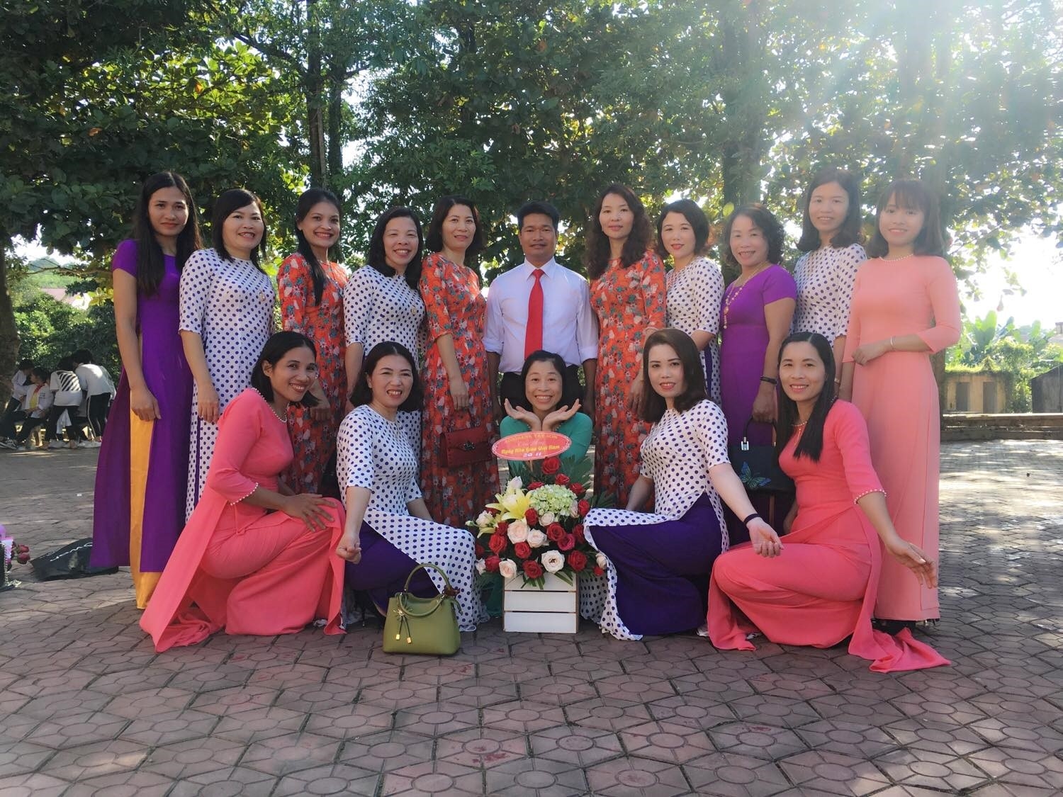 Mái ấm công đoàn trường THCS thị trấn Tây Sơn - ngôi nhà thân yêu của tôi ! Công đoàn Trường THCS thị trấn Tây Sơn - Mái ấm thân yêu