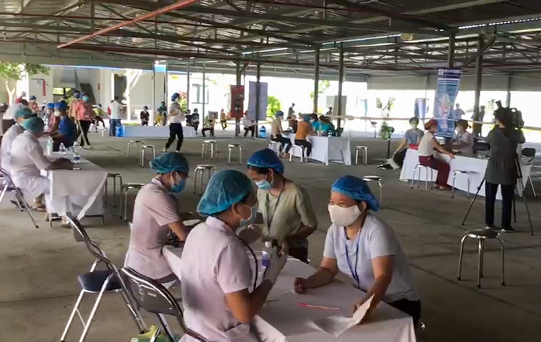 Diễn Châu: Gần 12.000 công nhân được tiêm vắc xin phòng Covid-19